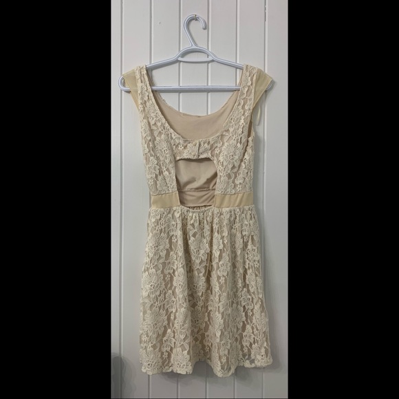 Like New American Eagle Lace Dress - Picture 2 of 3
